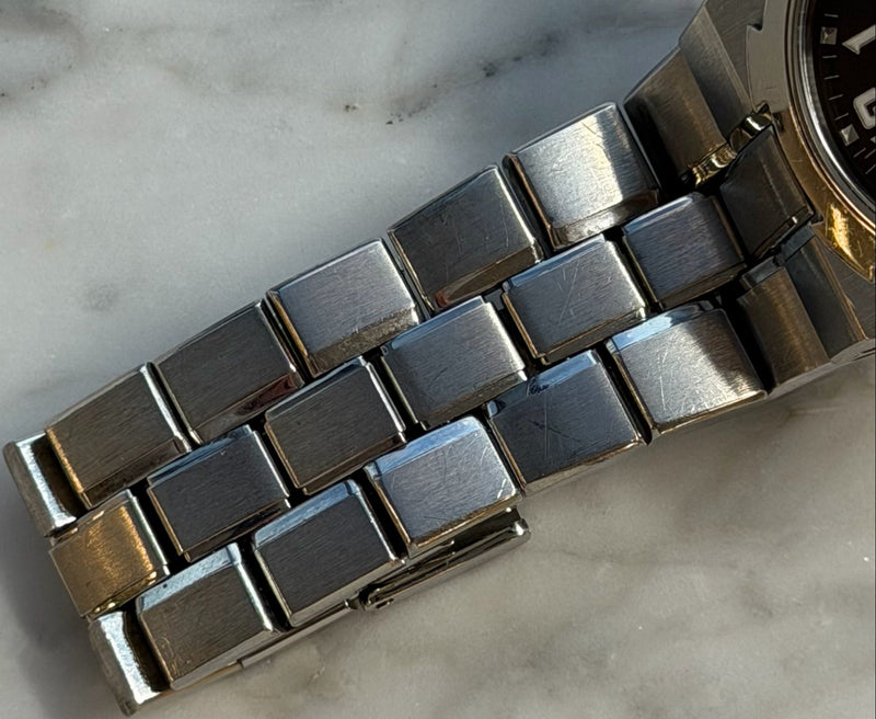 Vacheron Constantin - Pre-owned Stainless Steel Overseas 37mm Black Dial 42042