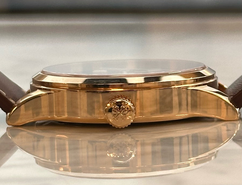 Patek Philippe - Pre-owned Calatrava Complications Pilot Travel Time 5524R