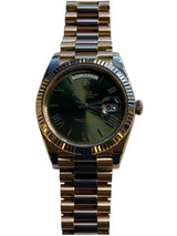 Rolex - Pre-owned Rose Gold Day-Date 40 Presidential Olive Green Roman Dial 228235