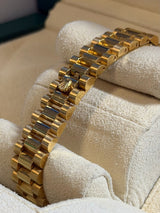 Rolex - Pre-owned Yellow Gold Lady-Datejust 28mm Champagne Diamond Dial Diamond Bezel Presidential Bracelet 279138RBR