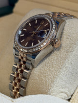 Rolex - Pre-owned Two Tone Rose Gold Lady-Datejust 28mm Chocolate Index Dial Diamond Bezel Jubilee Bracelet 279381RBR