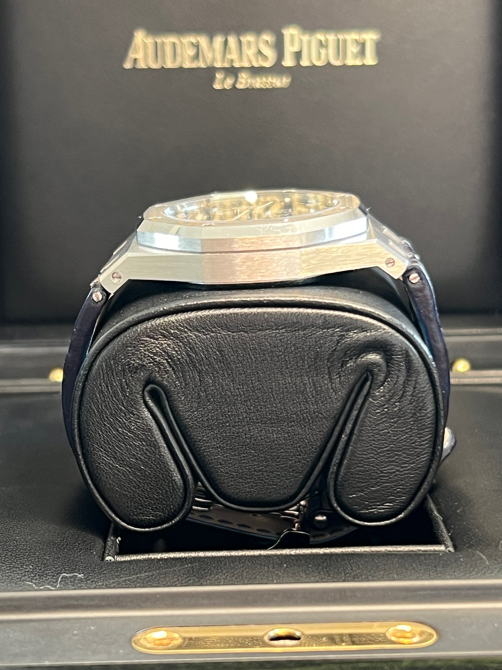 Audemars Piguet - Pre-owned Royal Oak Dual Time Power Reserve