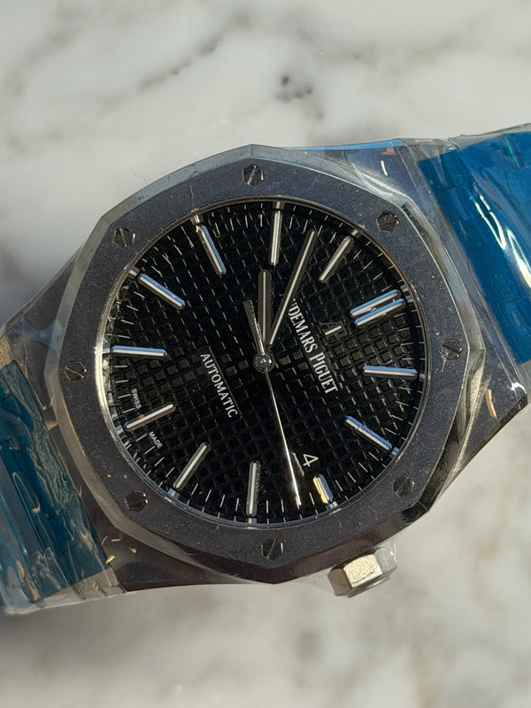 Audemars Piguet - Unworn Royal Oak Selfwinding Black Dial 15400ST