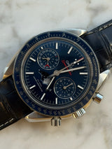 Omega - Pre-owned Speedmaster Moonphase Blue Dial 304.33.44.52.03.001