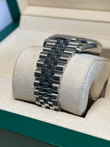 Rolex - Pre-owned Datejust 41mm Black Dial Jubilee Bracelet 126300
