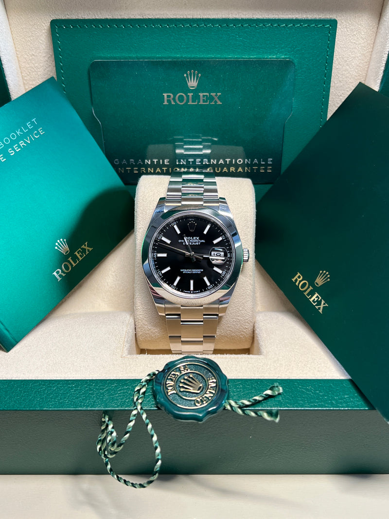 Rolex - Pre-owned Datejust 41mm Black Dial Oyster Bracelet 126300