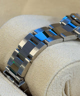 Rolex - Pre-owned Stainless Steel Lady-Datejust 28mm Silver Index Dial Oyster Bracelet 279174