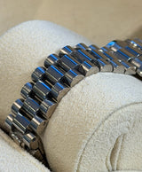 Rolex - Pre-owned White Gold Lady-Datejust 26mm Silver Diamond Dial 179179