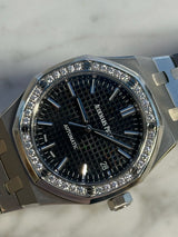 Audemars Piguet - Pre-owned Royal Oak Black Dial Diamond Bezel 15451ST