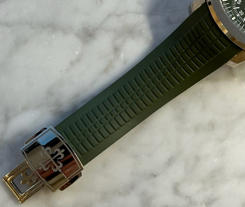 Patek Philippe - Pre-owned Aquanaut Chronograph Green Dial 5968G-010