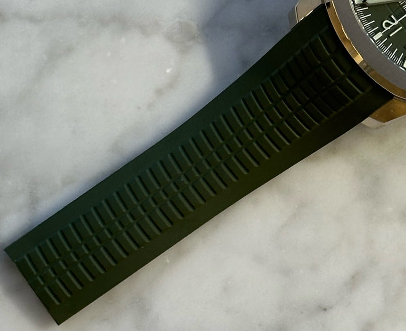 Patek Philippe - Pre-owned Aquanaut Chronograph Green Dial 5968G-010