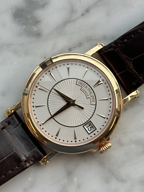 Patek Philippe - Pre-owned Calatrava White Dial 5153R-001