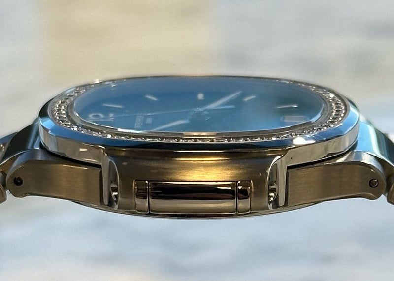 Patek Philippe - Pre-owned Nautilus Blue Dial Diamond Bezel 7118/1200A