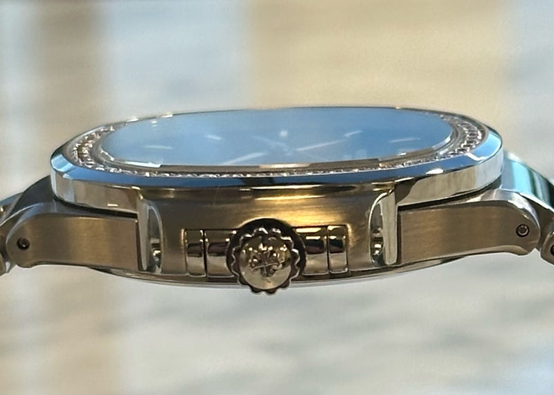 Patek Philippe - Pre-owned Nautilus Blue Dial Diamond Bezel 7118/1200A
