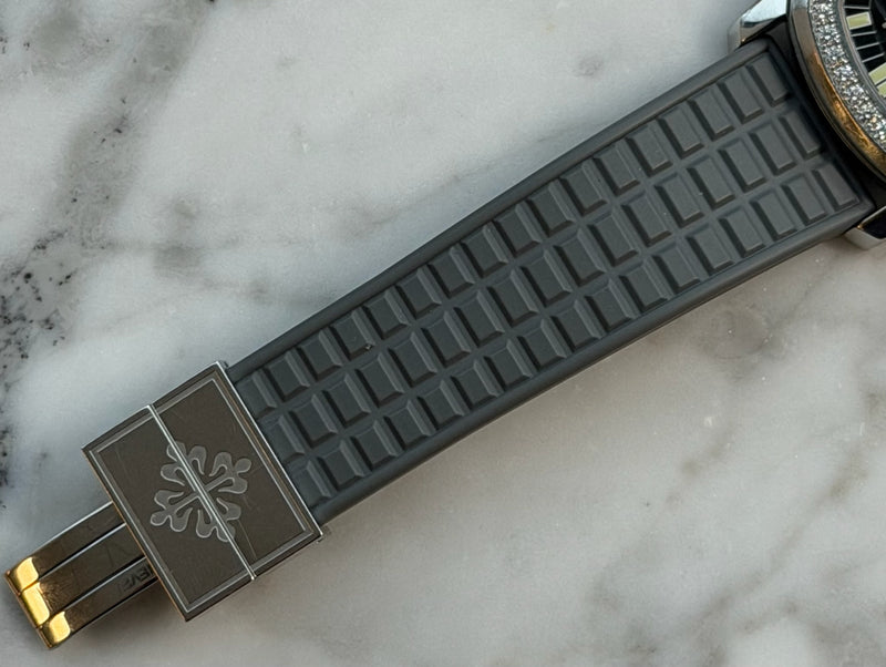 Patek Philippe - Pre-owned Aquanaut Black Dial Diamond Bezel 5067A