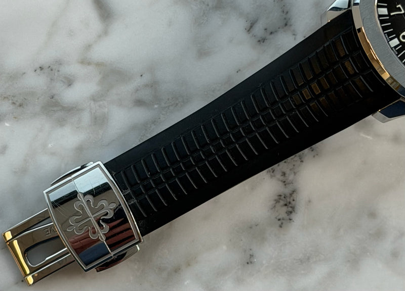 Patek Philippe - Pre-owned Aquanaut Black Dial 5167A-001