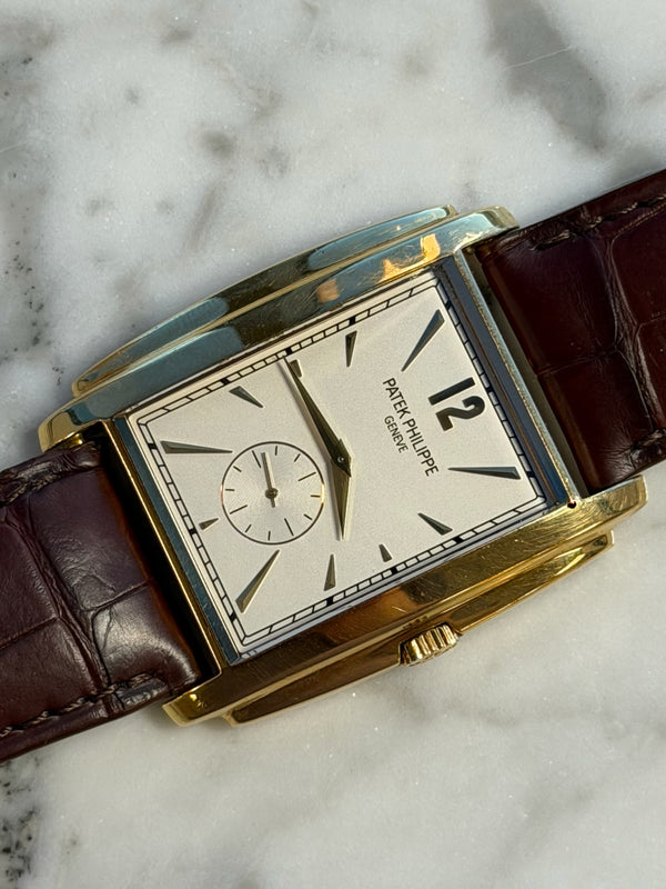 Patek Philippe - Pre-owned Yellow Gold Gondolo White Dial 5124J