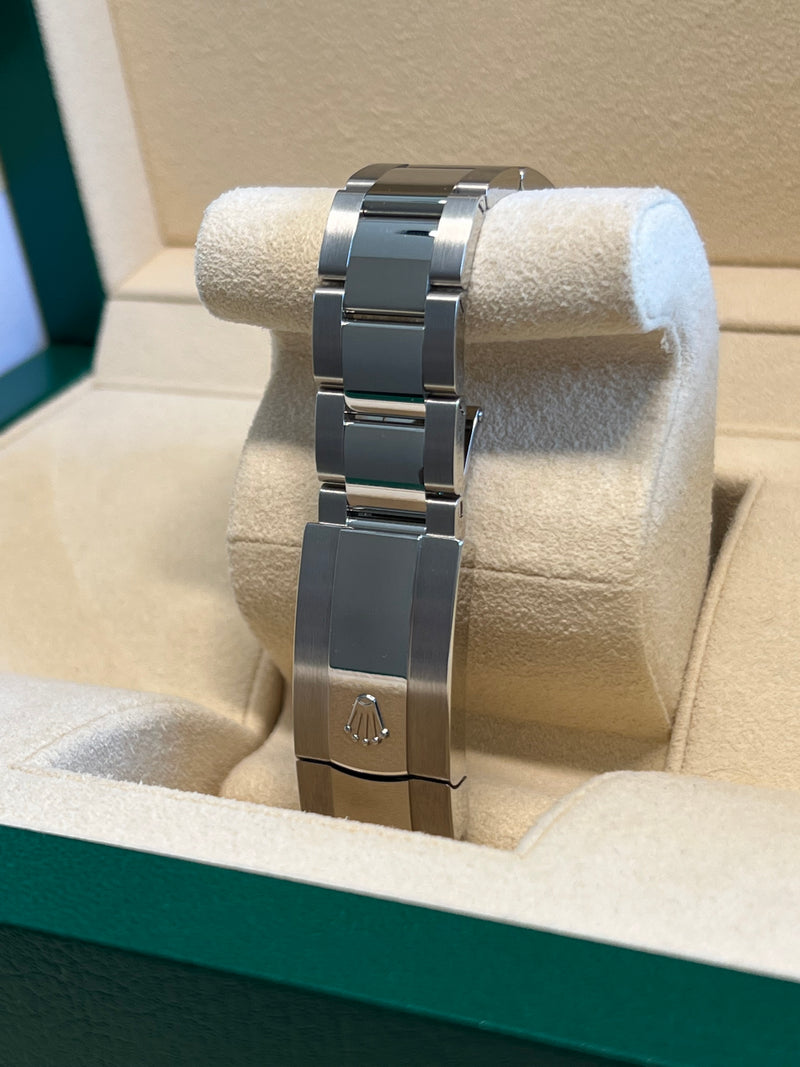 Rolex - Unworn Datejust 41mm Green Dial Oyster Bracelet 126300