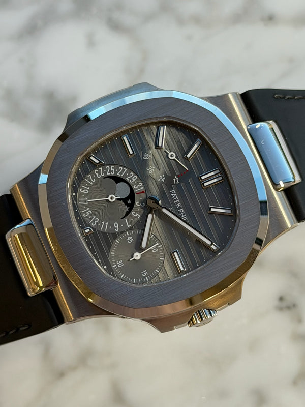 Patek Philippe - Pre-owned White Gold Nautilus Grey Dial 5712G