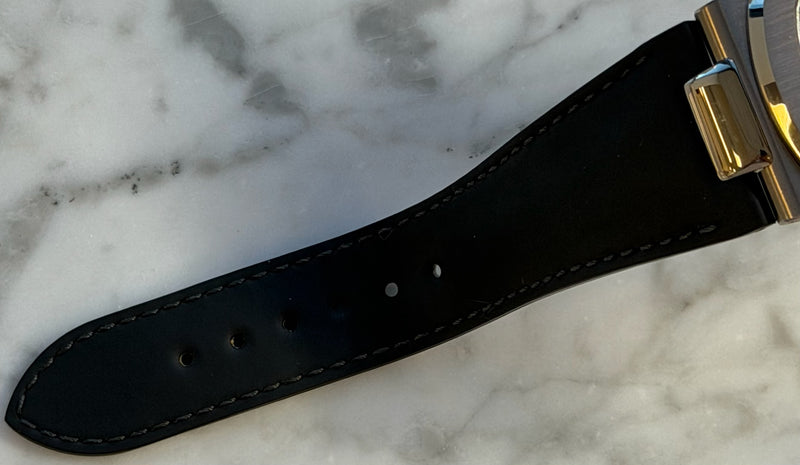 Patek Philippe - Pre-owned White Gold Nautilus Grey Dial 5712G