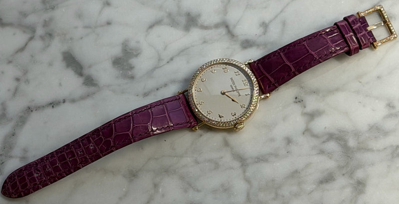 Patek Philippe - Pre-owned Rose Gold Calatrava White Dial Diamond Bezel 7200/200R-001