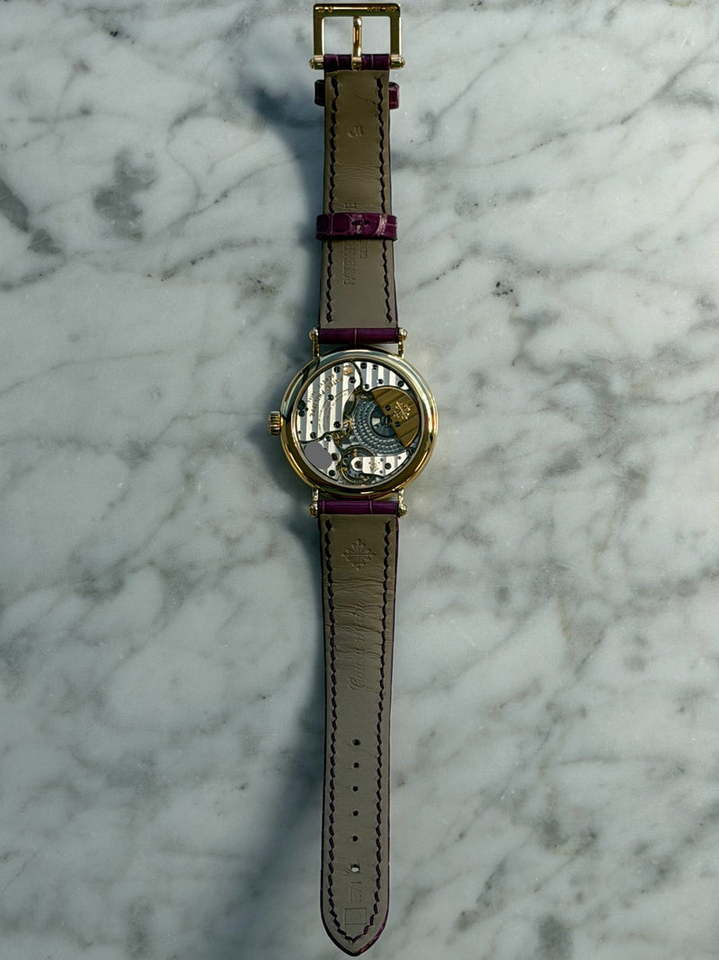 Patek Philippe - Pre-owned Rose Gold Calatrava White Dial Diamond Bezel 7200/200R-001