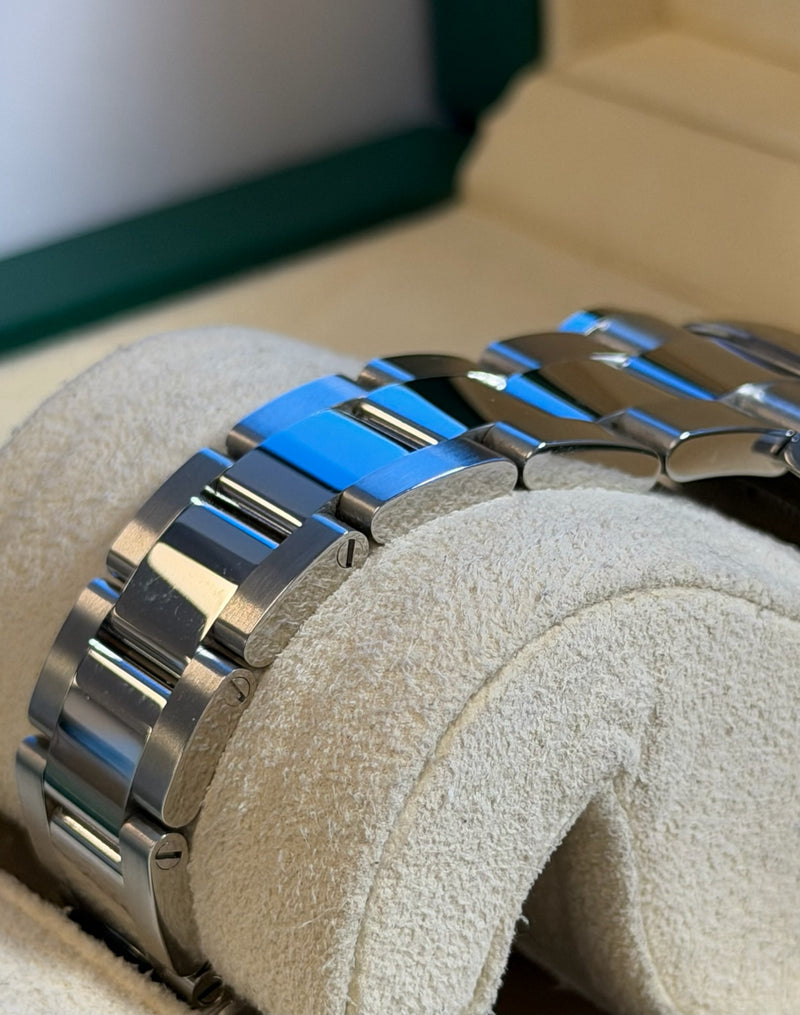 Rolex - Pre-owned Datejust 41 Rhodium Diamond Dial Oyster Bracelet 116334