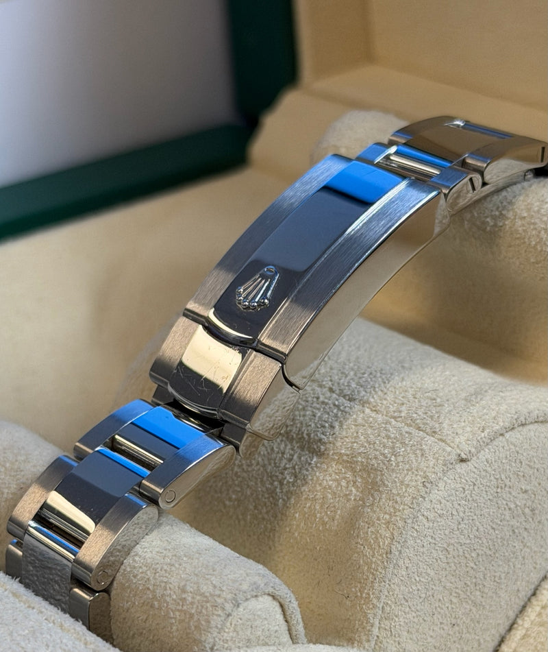 Rolex - Pre-owned Datejust 41 Rhodium Diamond Dial Oyster Bracelet 116334