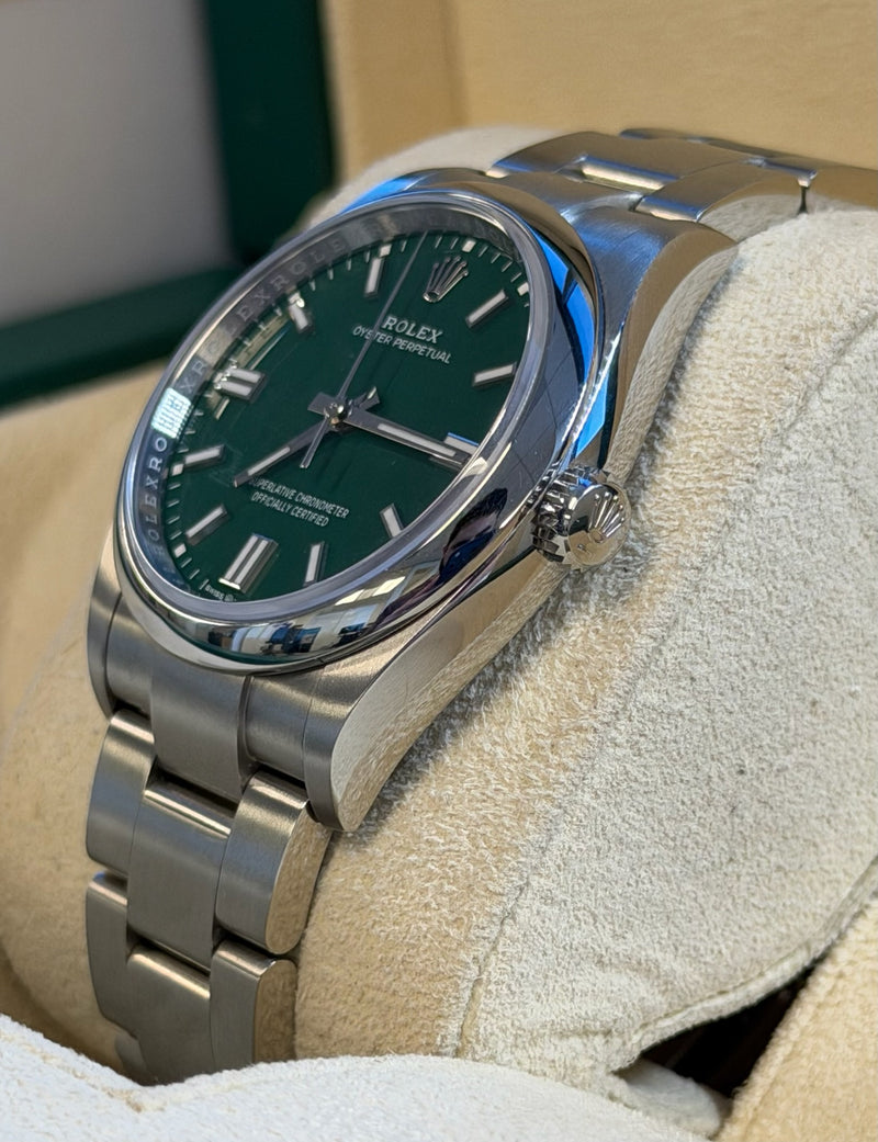 Rolex - Pre-owned Oyster Perpetual 36 Green Dial 126000
