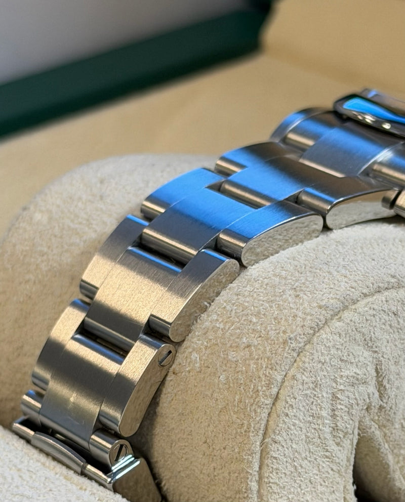 Rolex - Pre-owned Oyster Perpetual 36 Green Dial 126000