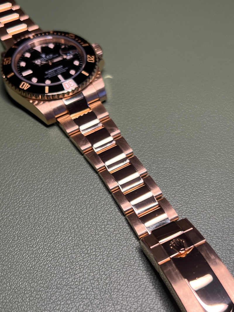 Rolex - Pre-owned Yellow Gold Submariner Black Dial 116618LN