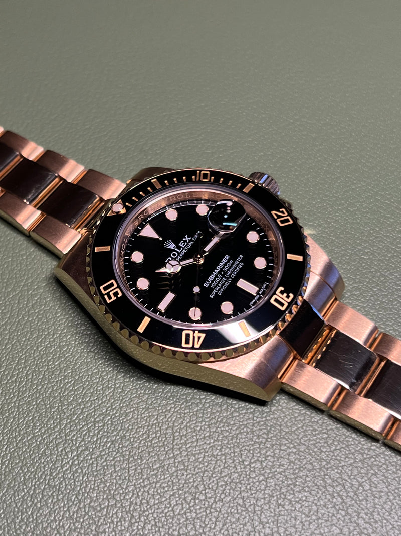 Rolex - Pre-owned Yellow Gold Submariner Black Dial 116618LN