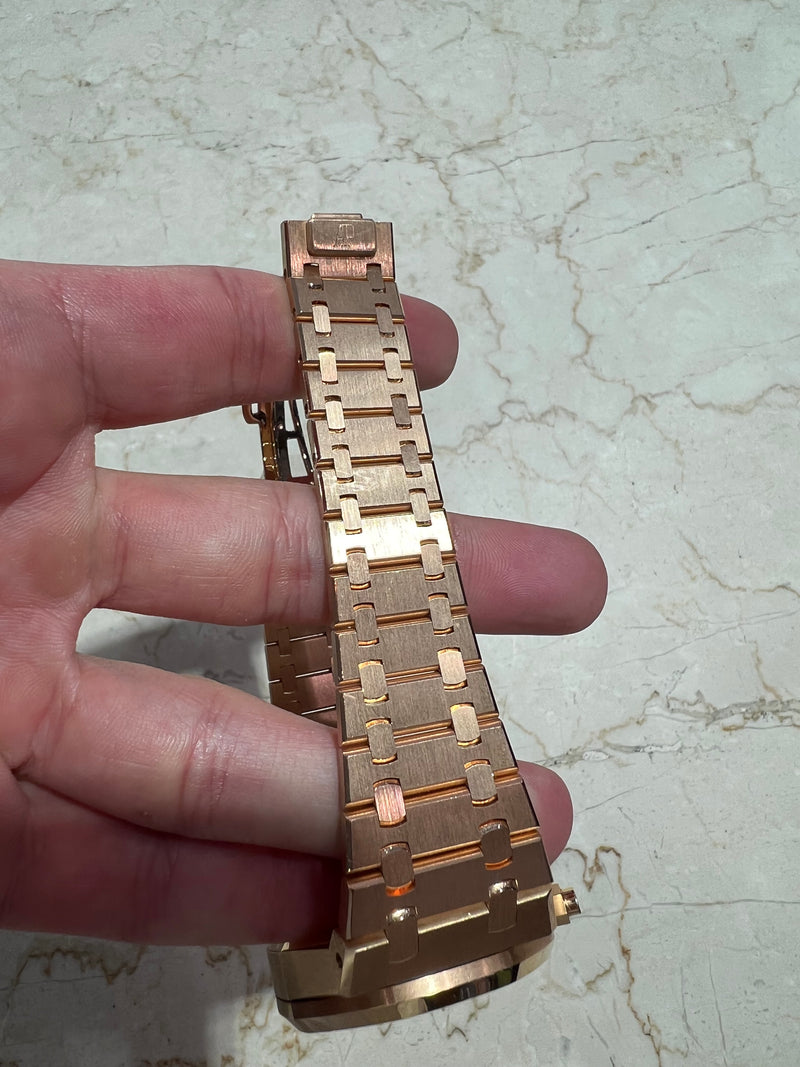 Audemars Piguet Vintage Integrated Woven Bracelet Wristwatch in 18k Ye –  Watch Collectors
