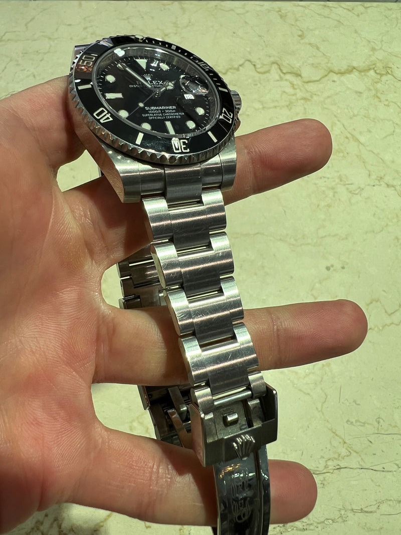 Rolex - Pre-owned Submariner Date 116610LN